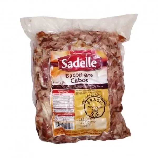 Bacon suíno em cubos